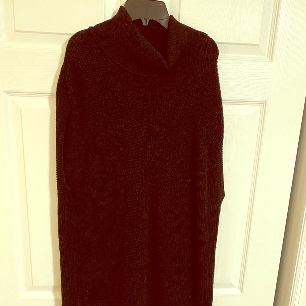 Vince Long sweater size M